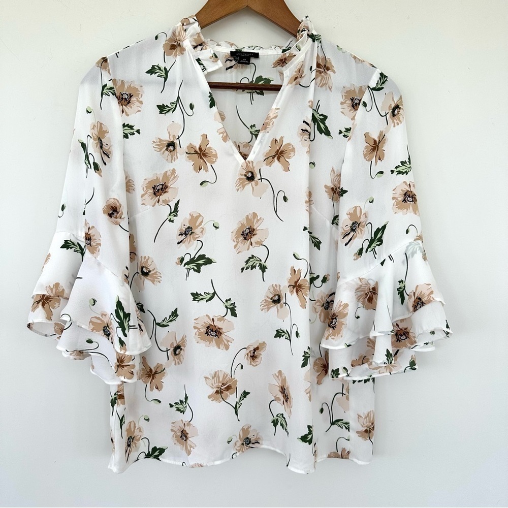 Ann Taylor top with v-neck and 3/4 length ruffled sleeves, loose & flowy